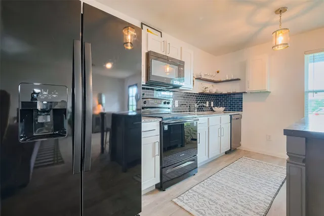 $1,550 | 9923 Opal Stone Way, Conroe, TX 77306