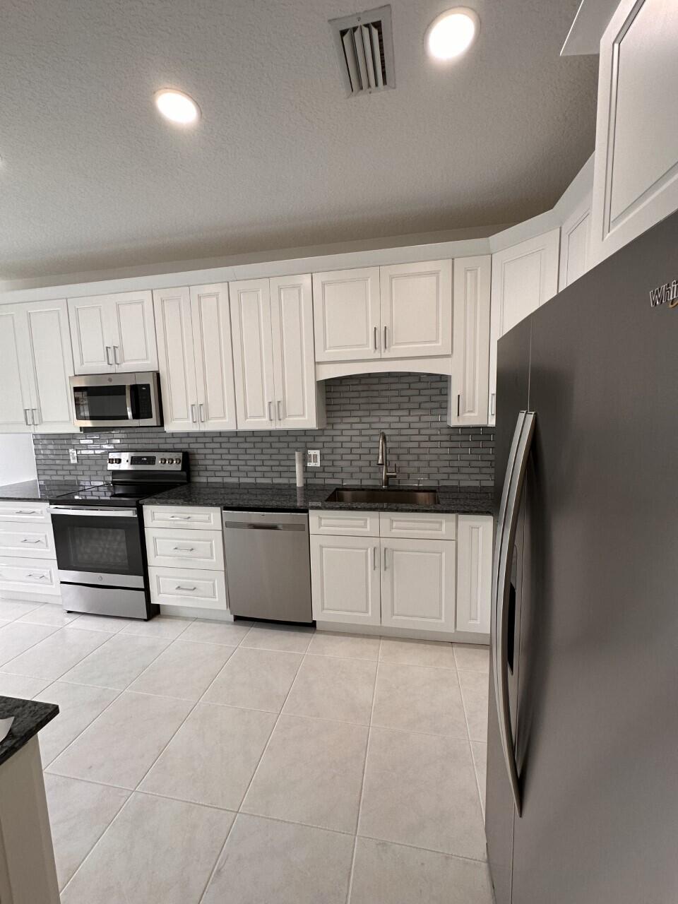 6758 Via Regina Boca Raton, FL 33433 - Photo 24 of 24 thumbnail_IMG_7057