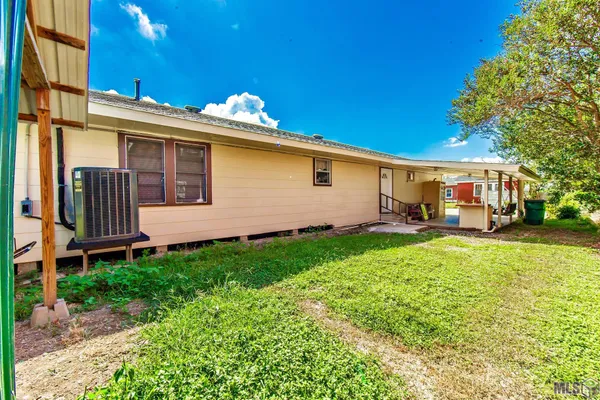 $199,900 | 110 West 26th Street, Larose, LA 70373