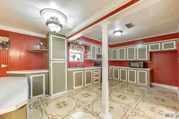 $199,900 | 110 West 26th Street, Larose, LA 70373