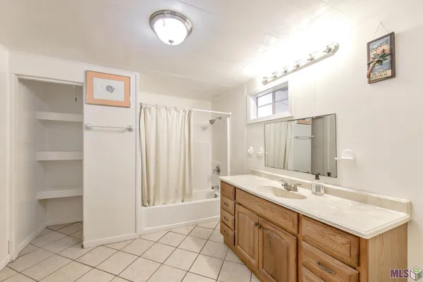 $199,900 | 110 West 26th Street, Larose, LA 70373