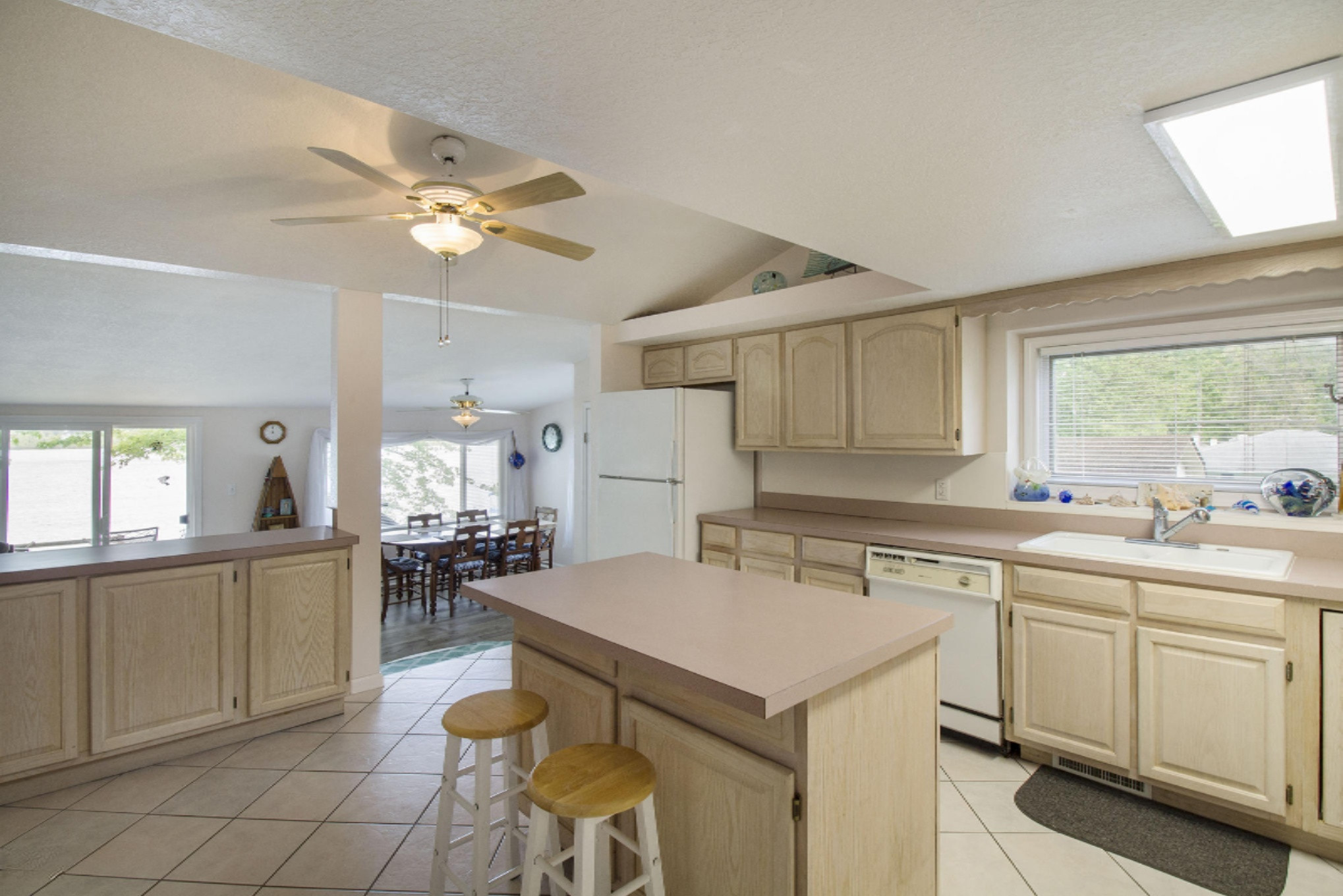 1962 Cooper Road Quincy, MI 49082 - Photo 12 of 31 Kitchen