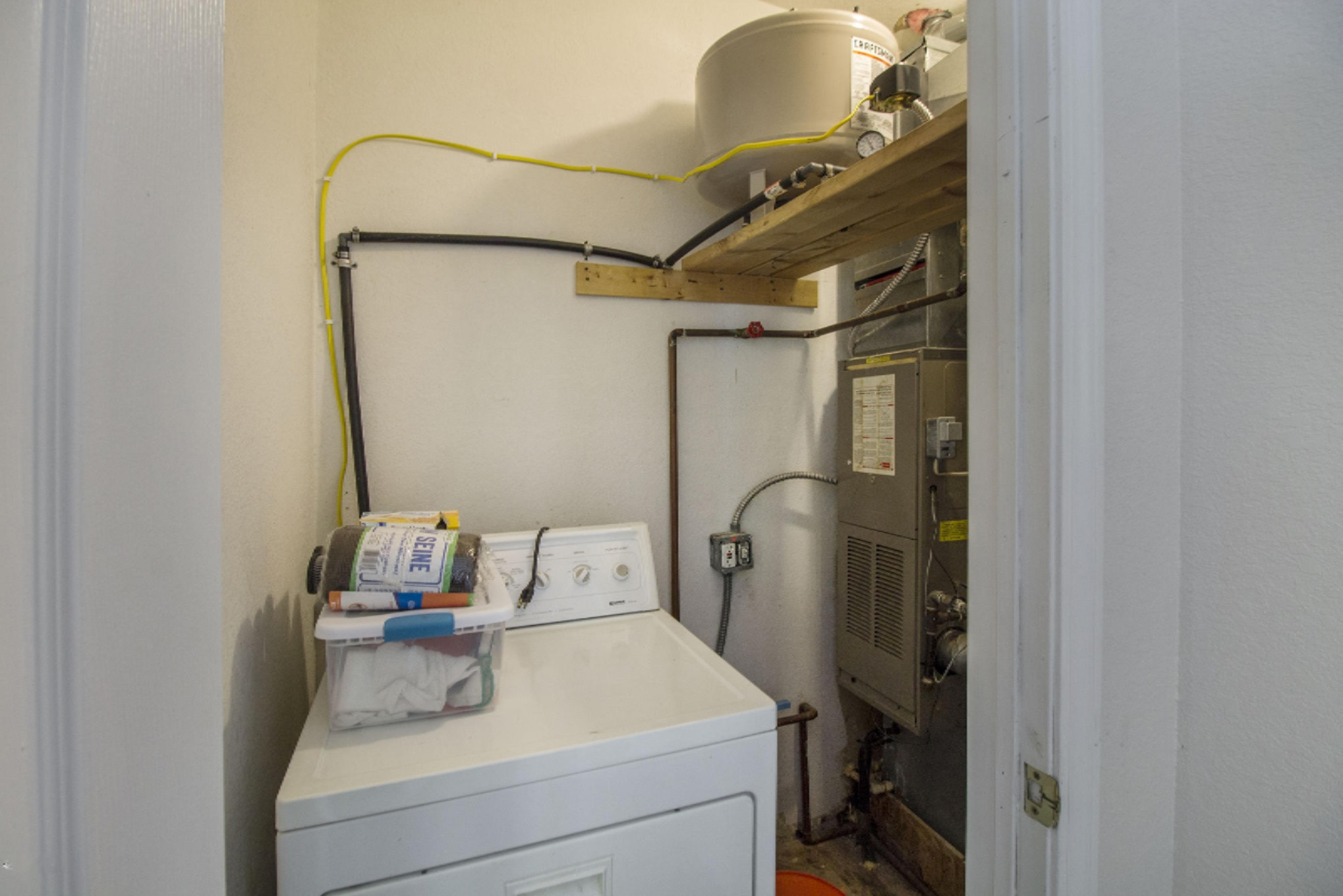 1962 Cooper Road Quincy, MI 49082 - Photo 28 of 31 Utility Room