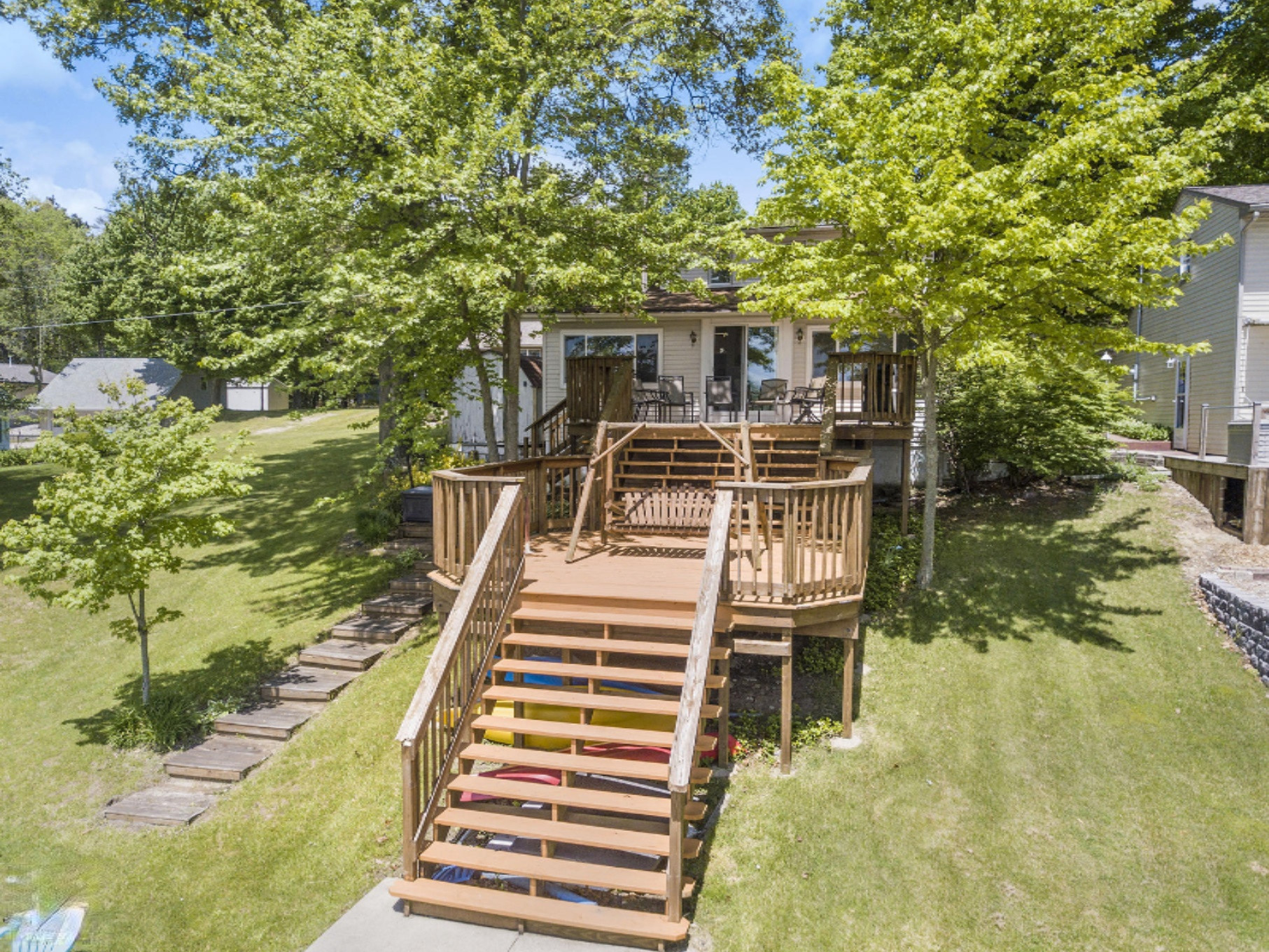 1962 Cooper Road Quincy, MI 49082 - Photo 9 of 31 Deck