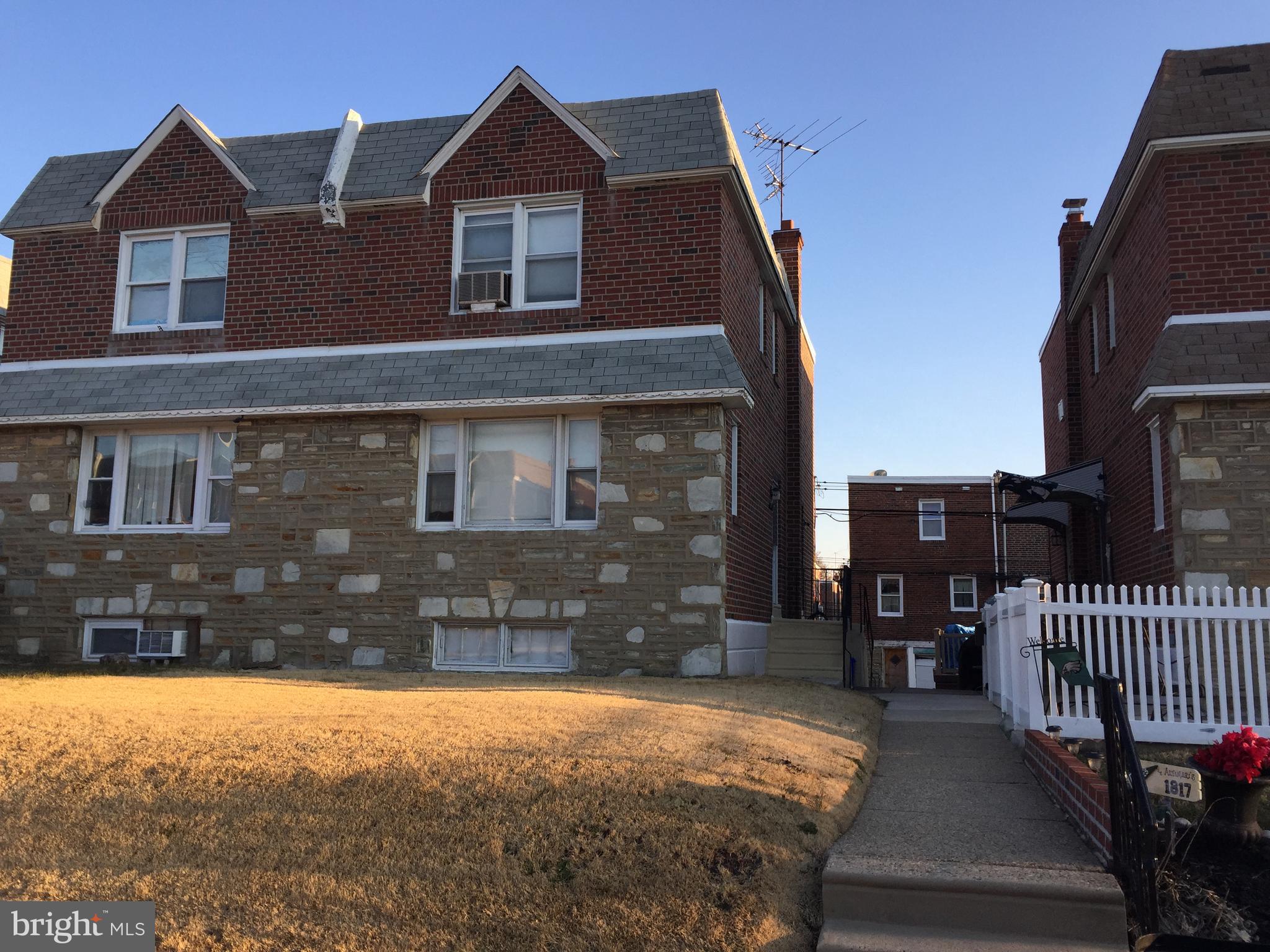 1815 Danforth Street Philadelphia, PA 19152 - Photo 2 of 11