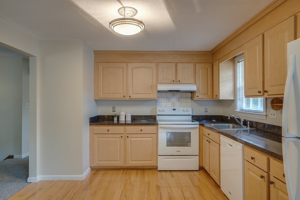 3 Independence Road Bedford, MA 01730 - Photo 5 of 28 Gallery Image 5