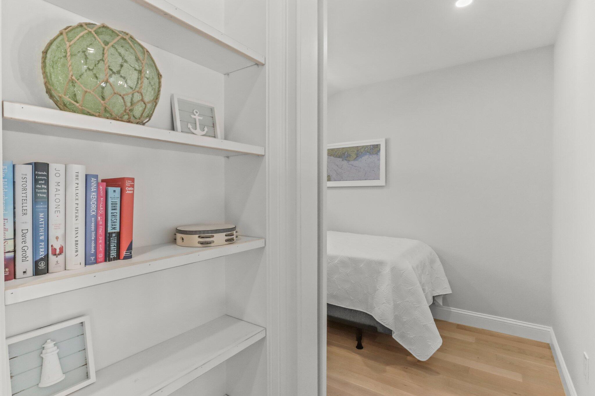 58 Cobblestone Circle Mashpee, MA 02649 - Photo 26 of 49 a en suite bathroom with a vanity and mirror