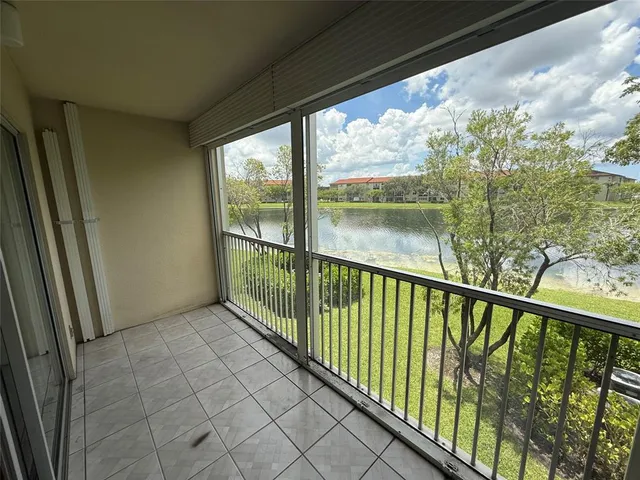 $2,200 | 12950 Southwest 13th Street, Unit 203D, Pembroke Pines, FL 33027
