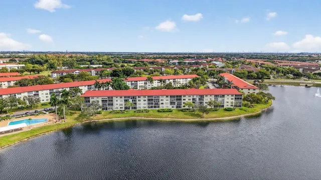 $2,200 | 12950 Southwest 13th Street, Unit 203D, Pembroke Pines, FL 33027