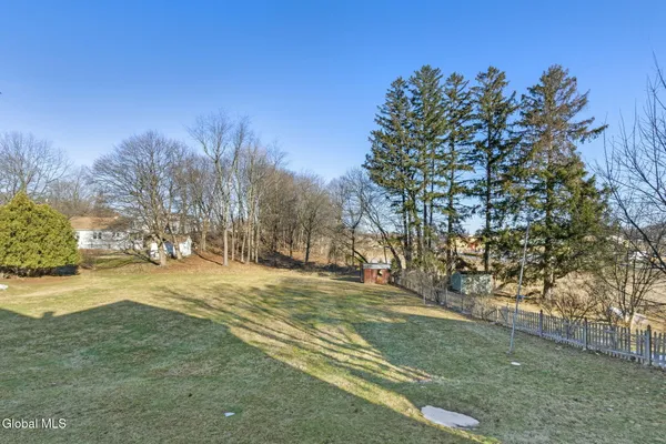 $284,900 | 629 Hoosick Road, Brunswick, NY 12180