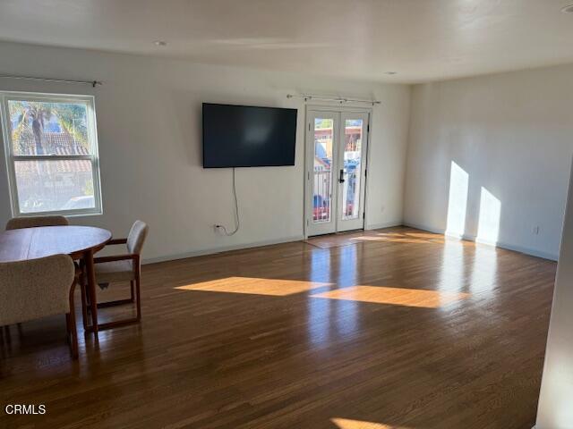 1320 North Ventura Avenue Ventura, CA 93001 - Photo 19 of 25 Living Room1