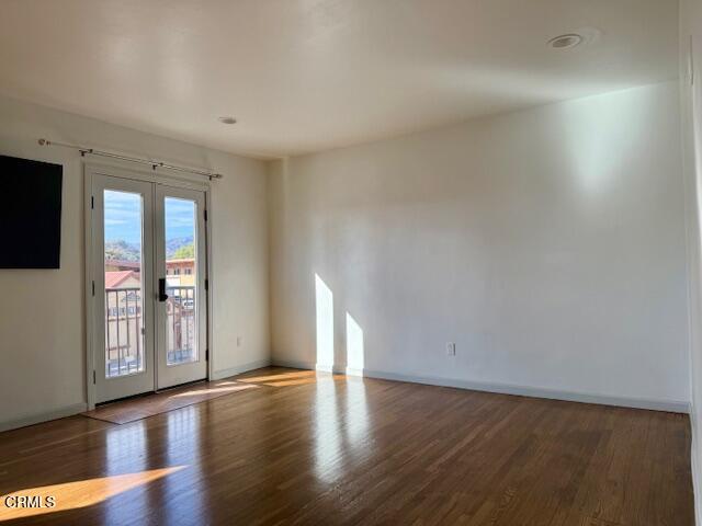 1320 North Ventura Avenue Ventura, CA 93001 - Photo 20 of 25 Living Room2