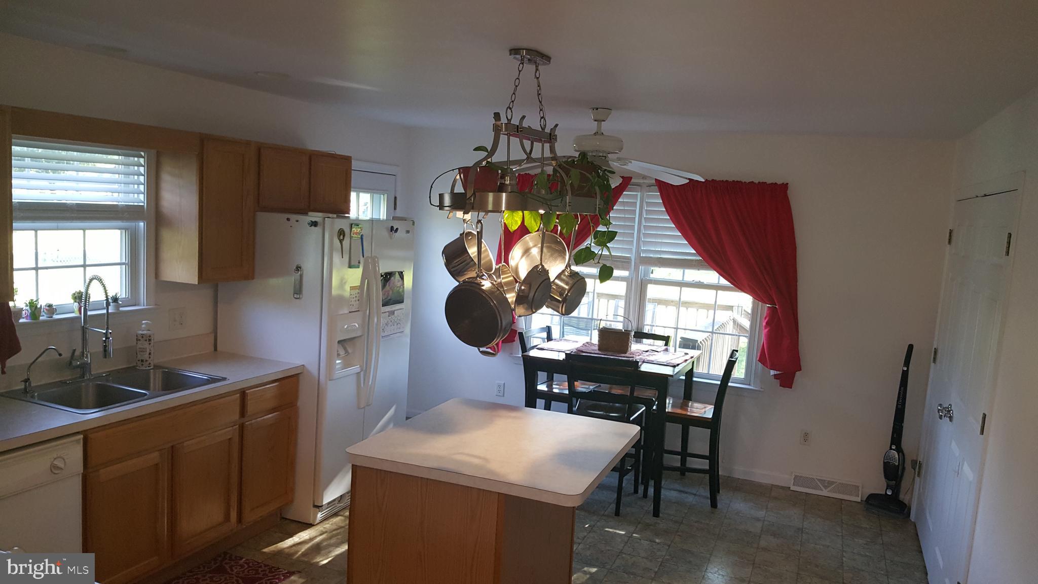 5977 Judith Road Clayton, DE 19938 - Photo 5 of 19 Kitchen