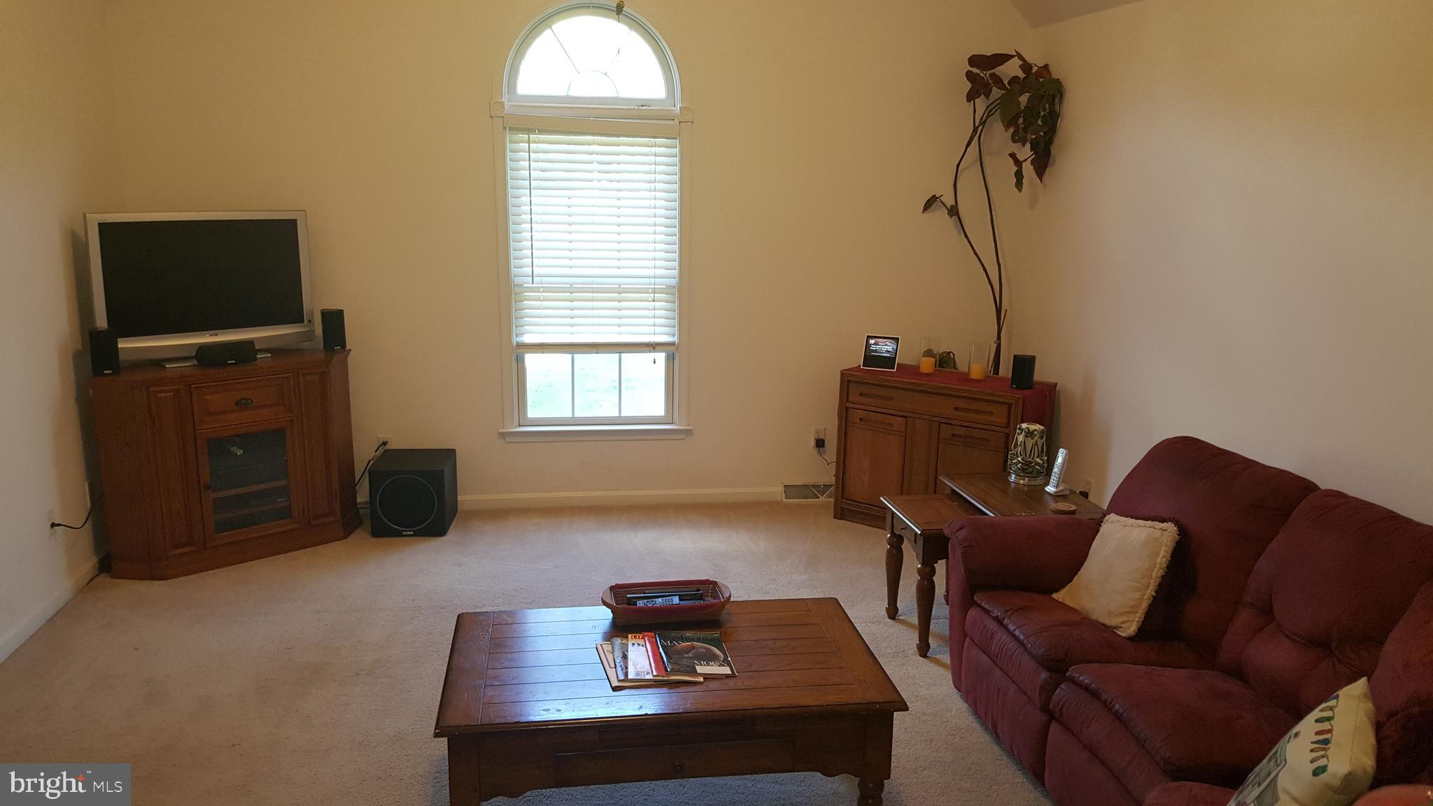 5977 Judith Road Clayton, DE 19938 - Photo 9 of 19 Living-Room
