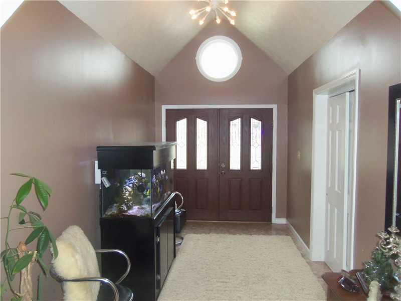 45 Chapel Ridge Road Fox Chapel, PA 15238 - Photo 4 of 18 Entry/Foyer. The beautiful double front door with glass lights opens to the bright, marble tiled foyer. Vaulted ceiling and wide hallway add to the feeling of spaciousness in the foyer.
