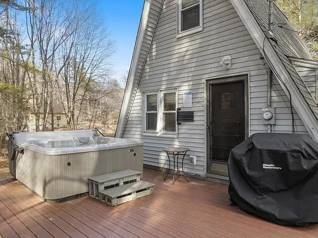 $415,000 | 4 Rustic Shores Road, Alton, NH 03809