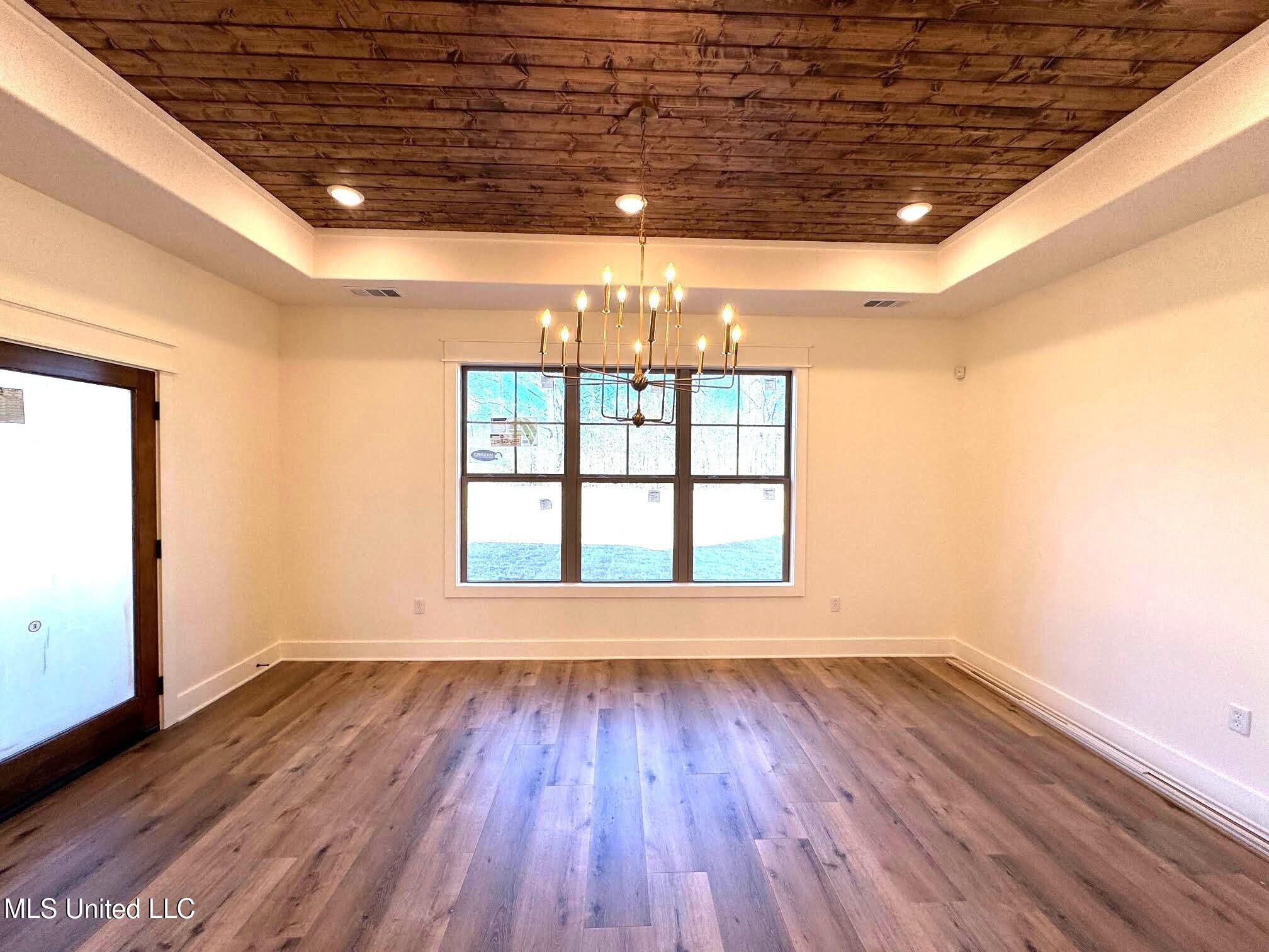 5452 Grayson Way Hernando, MS 38632 - Photo 13 of 31 Dining Area
