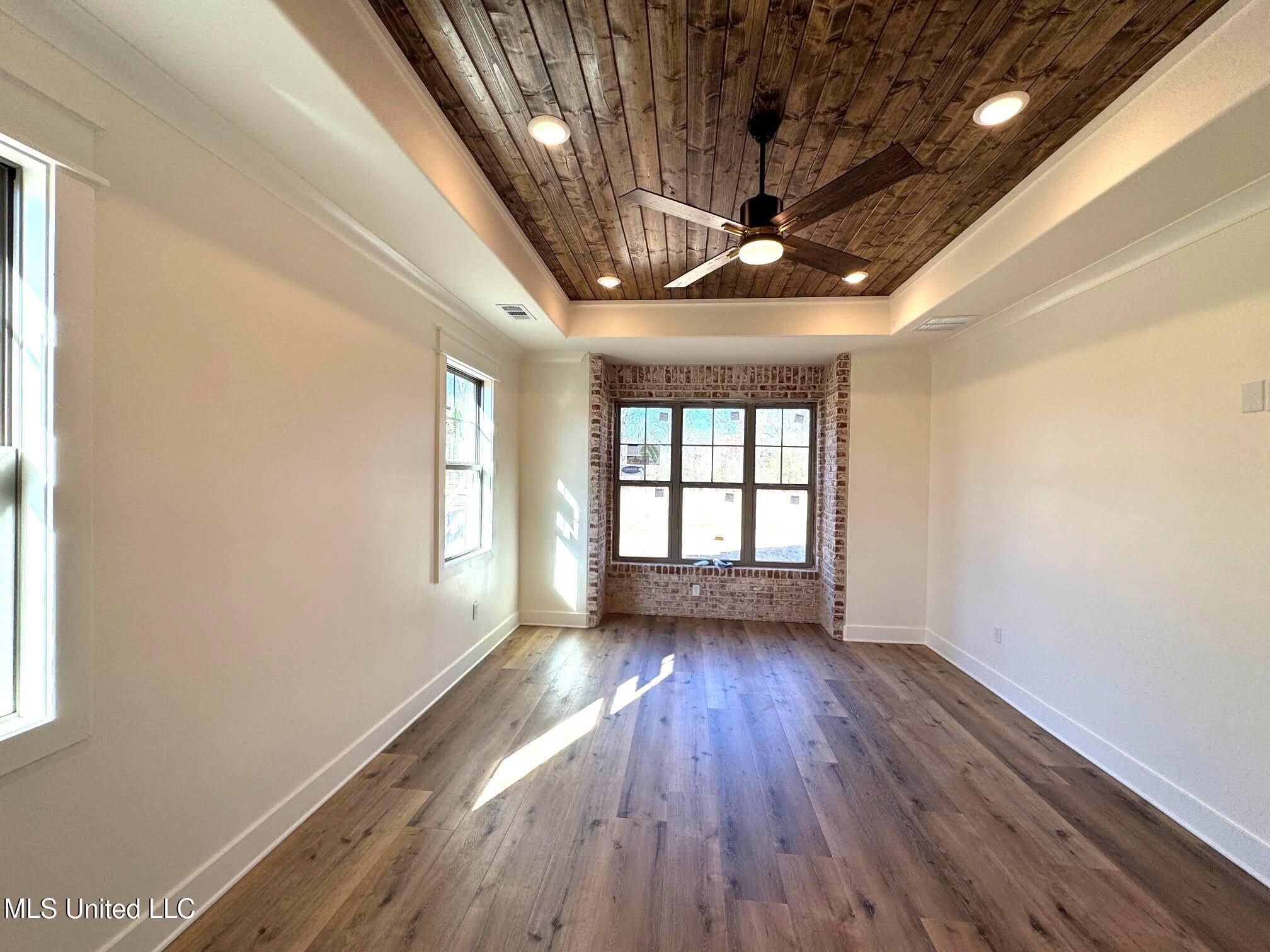 5452 Grayson Way Hernando, MS 38632 - Photo 15 of 31 Primary Bedroom