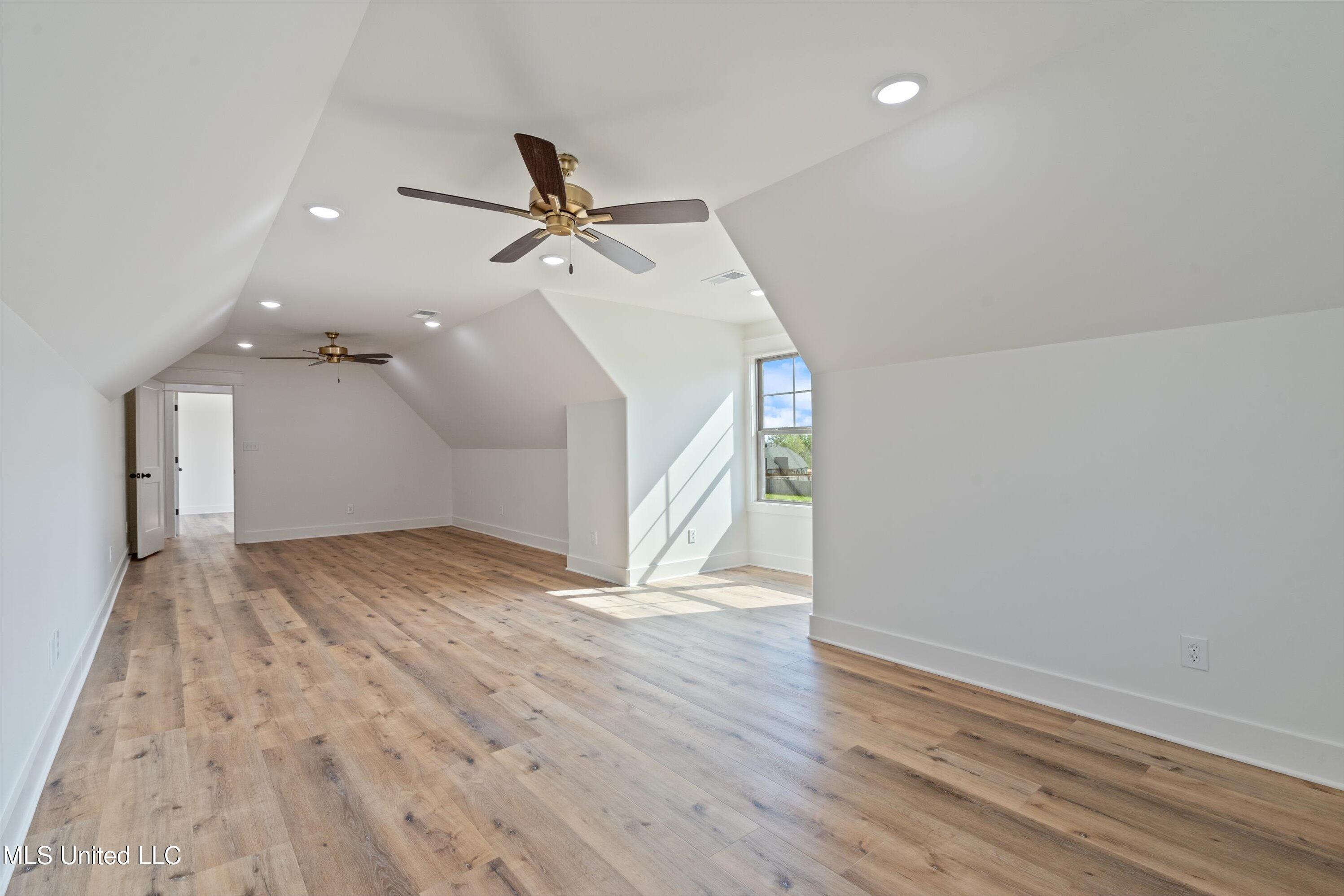 5452 Grayson Way Hernando, MS 38632 - Photo 27 of 31 Bonus Room a