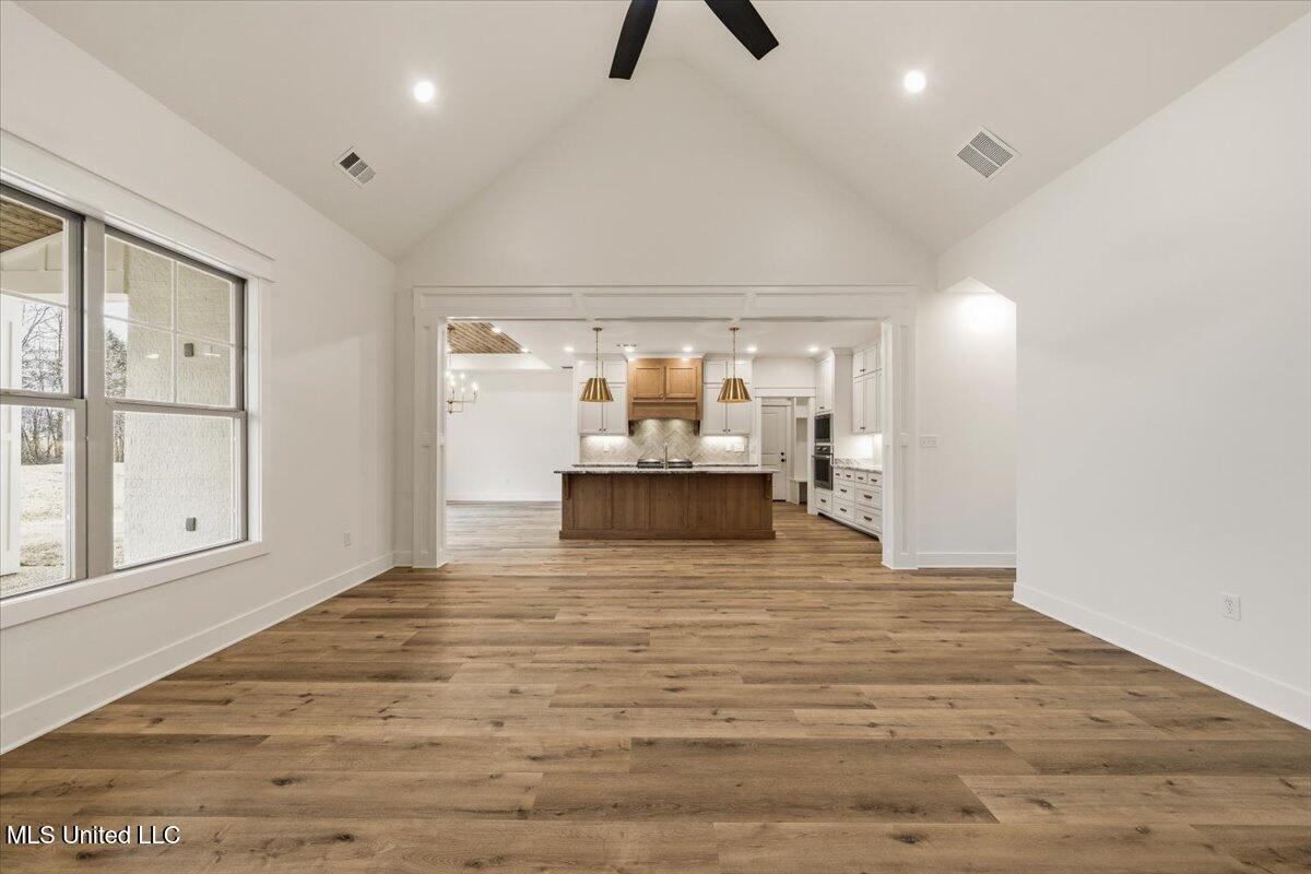5452 Grayson Way Hernando, MS 38632 - Photo 8 of 41 Great Room
