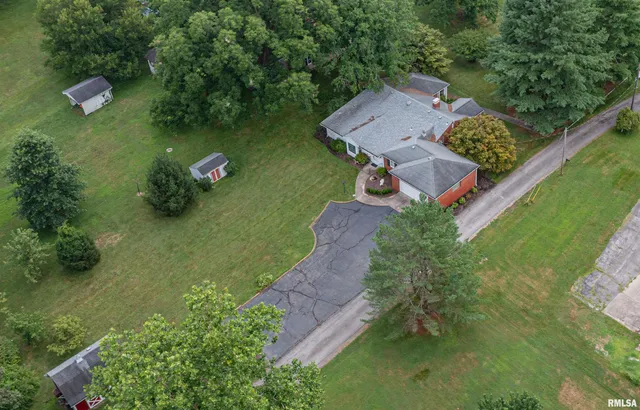 $155,000 | 14652 North Il Highway, Mount Vernon, IL 62864