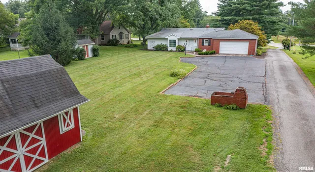 $155,000 | 14652 North Il Highway, Mount Vernon, IL 62864