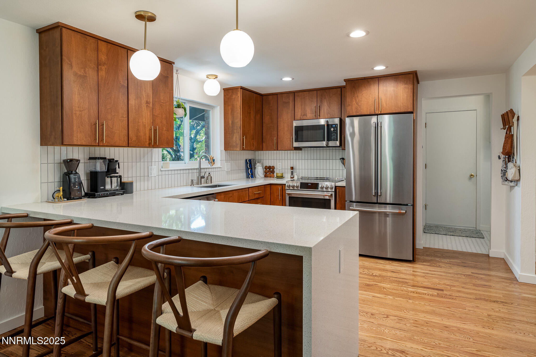 615 Shamrock Lane Reno, NV 89509 - Photo 5 of 17 615 Shamrock 16