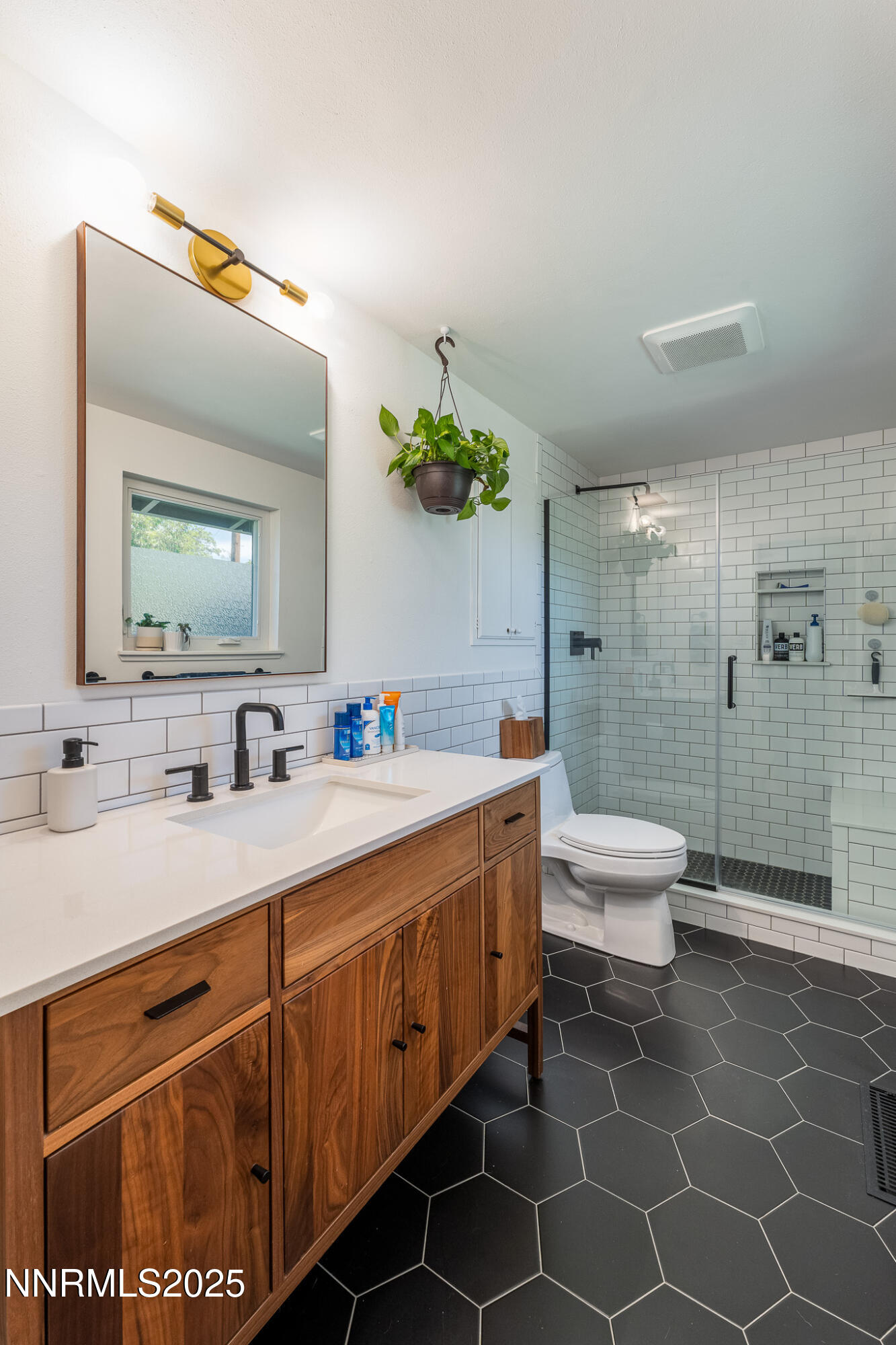 615 Shamrock Lane Reno, NV 89509 - Photo 10 of 17 615 Shamrock 8