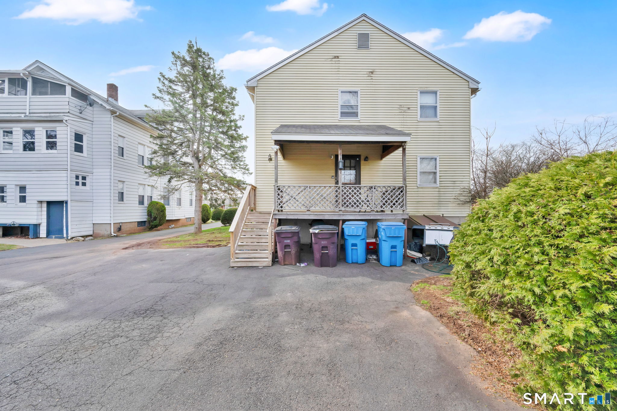 26 Upton Street New Britain, CT 06051 - Photo 4 of 21