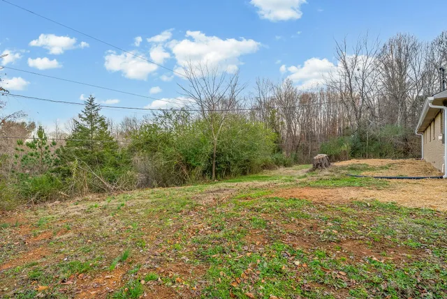 $220,000 | 337 Fire Tower Road, Erin, TN 37061