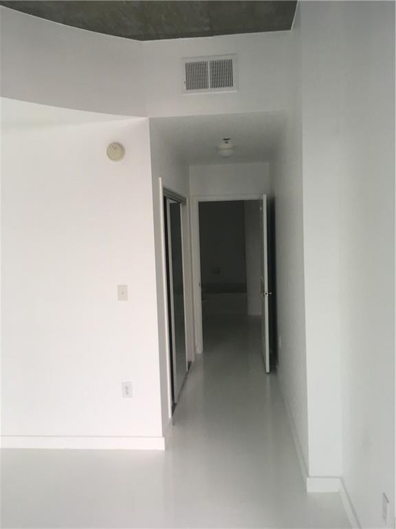 3324 Peachtree Road, Unit 2213 Atlanta, GA 30326 - Photo 7 of 42 a view of a hallway