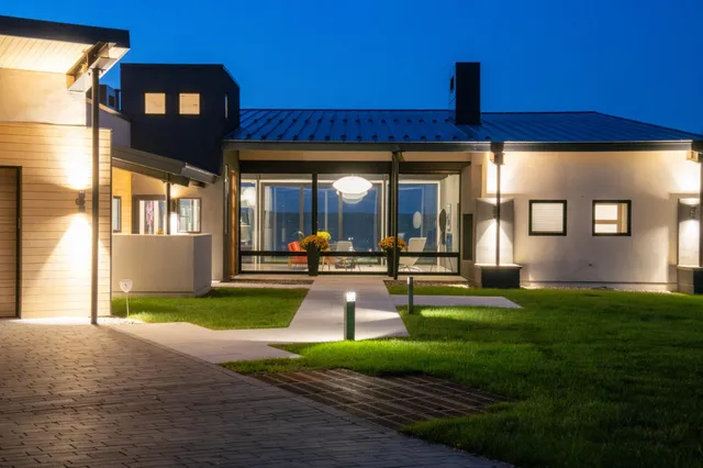 $2,850,000 | 355 Lake Avenue South, Spicer, MN 56288