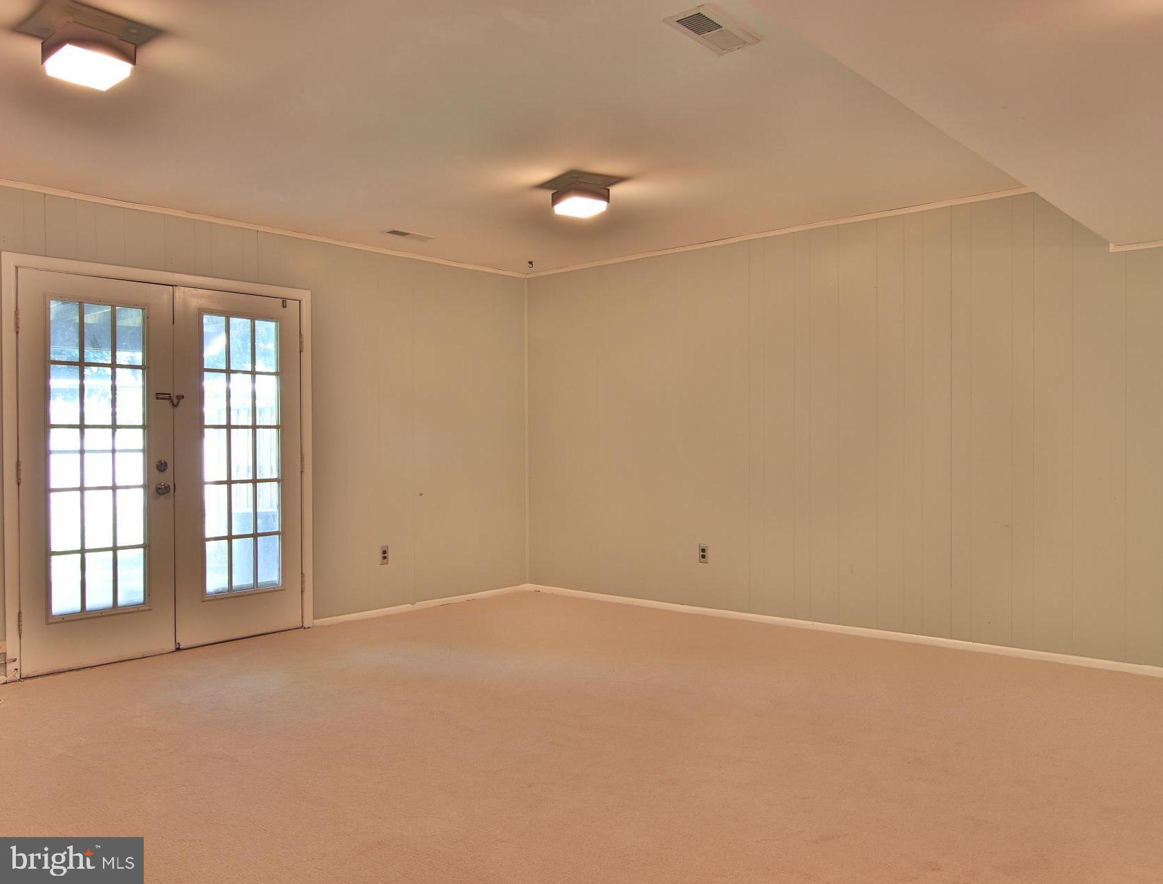 504 Andrew Hill Road Arnold, MD 21012 - Photo 30 of 37 Family Room with Wood Stove