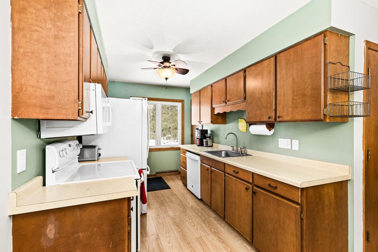 110 Grove Street Proctor, MN 55810 - Photo 11 of 38