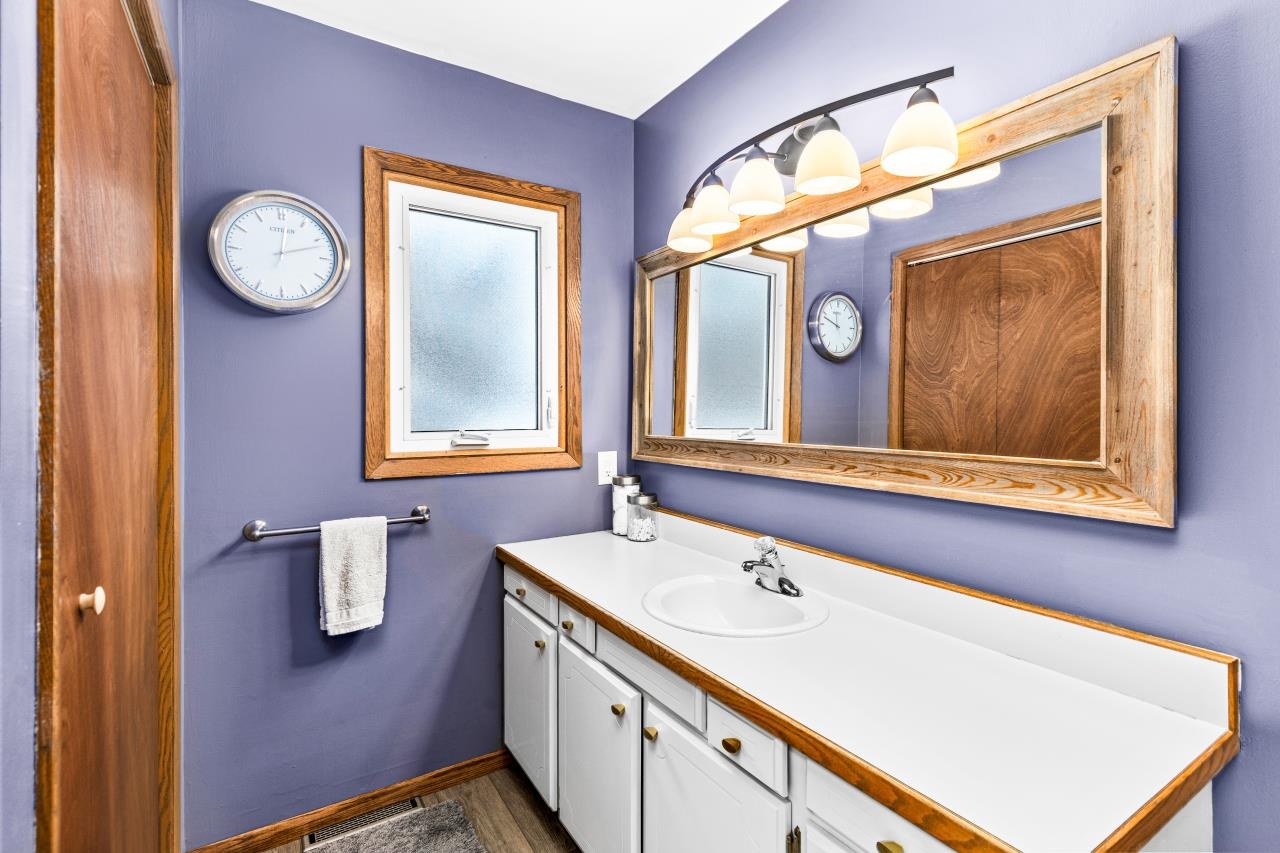 110 Grove Street Proctor, MN 55810 - Photo 18 of 38