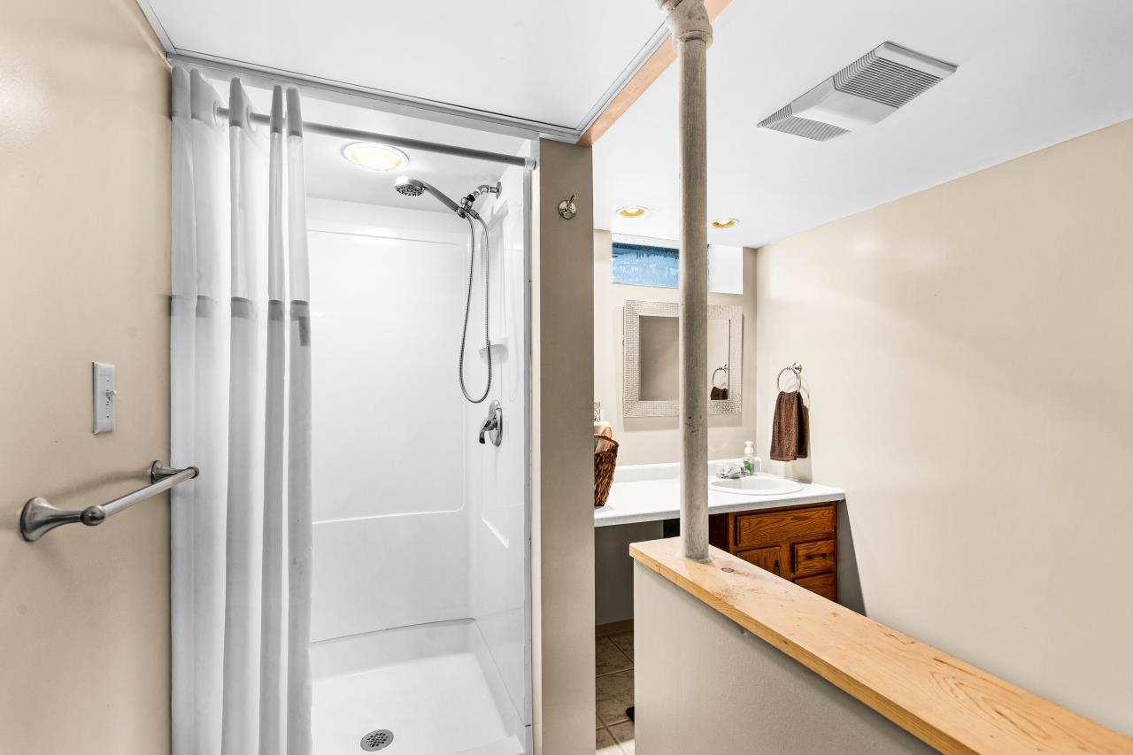 110 Grove Street Proctor, MN 55810 - Photo 25 of 38