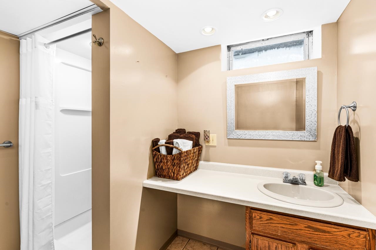 110 Grove Street Proctor, MN 55810 - Photo 27 of 38