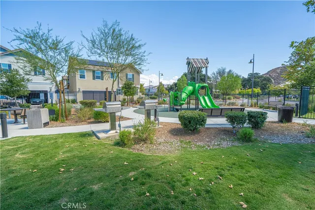 a view of a tennis court