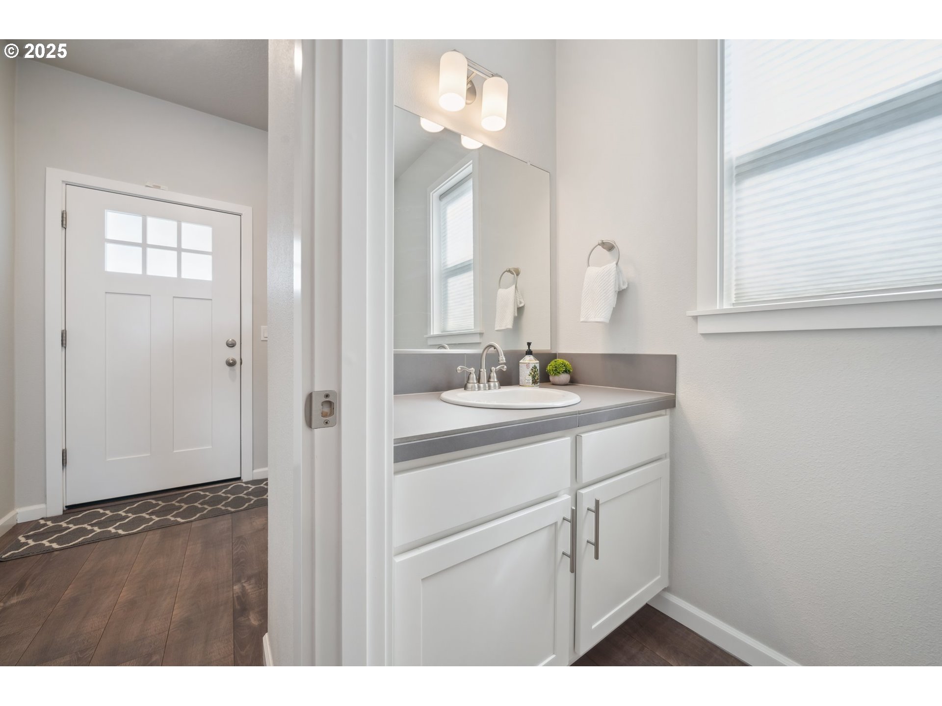 1540 19th Avenue Forest Grove, OR 97116 - Photo 3 of 25