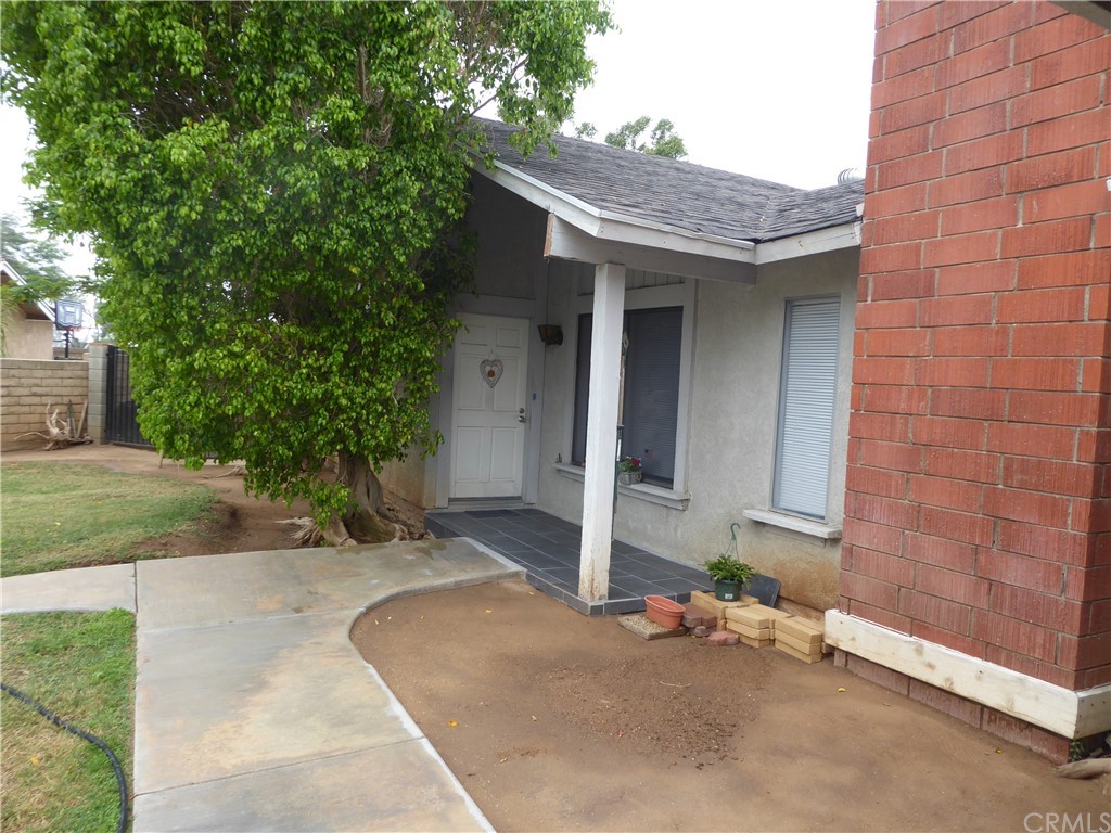 2869 Arlington Avenue Riverside, CA 92506 - Photo 1 of 1