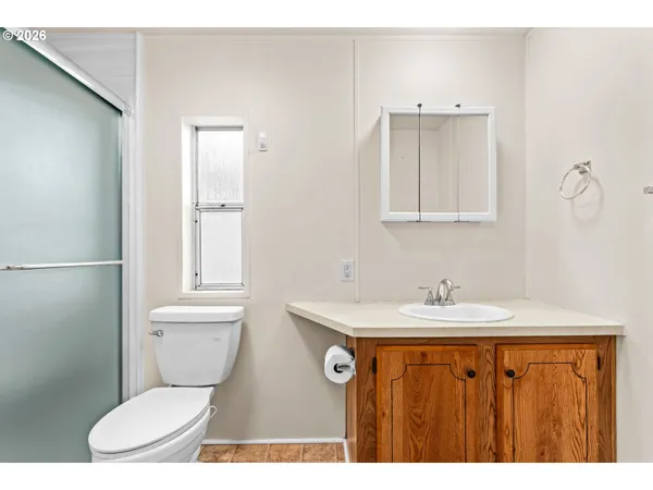 $94,500 | 1400 Candlelight Drive, Unit 208, Eugene, OR 97402