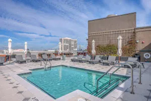 $5,300 | 5 Gadsdenboro Street, Unit 511, Charleston, SC 29401