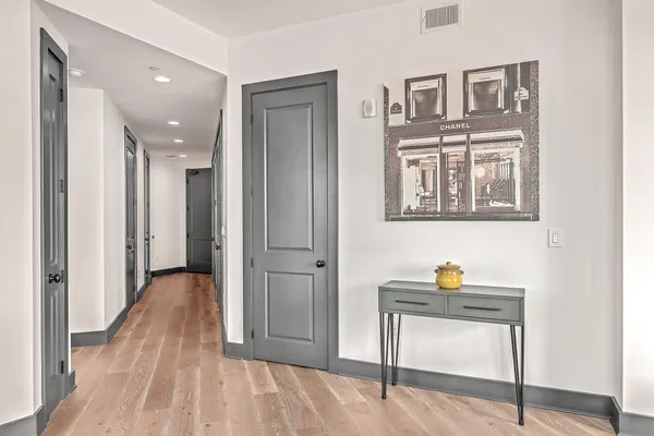 $5,300 | 5 Gadsdenboro Street, Unit 511, Charleston, SC 29401