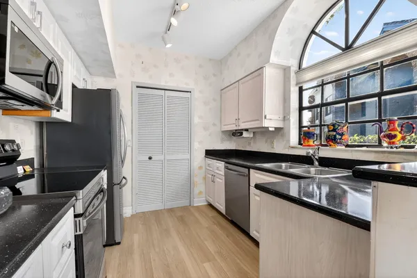 $119,000 | 8065 Aberdeen Drive, Unit 101, Boynton Beach, FL 33472