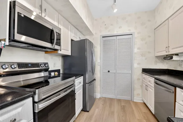 $119,000 | 8065 Aberdeen Drive, Unit 101, Boynton Beach, FL 33472