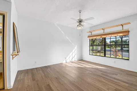 $149,900 | 8065 Aberdeen Drive, Unit 101, Boynton Beach, FL 33472