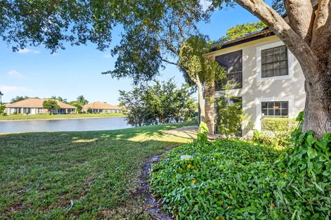 $149,900 | 8065 Aberdeen Drive, Unit 101, Boynton Beach, FL 33472