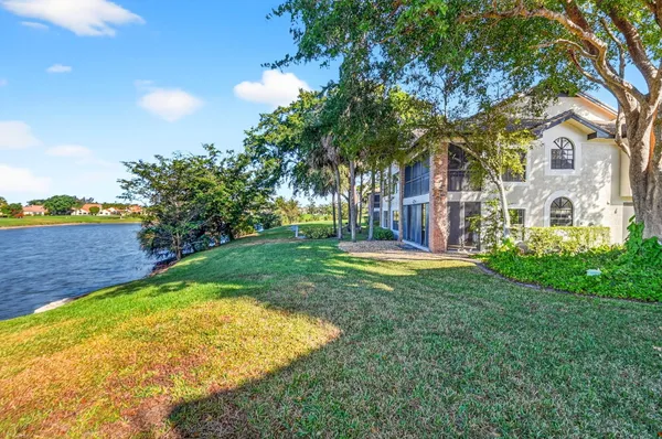 $119,000 | 8065 Aberdeen Drive, Unit 101, Boynton Beach, FL 33472