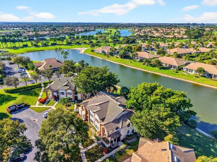 $149,900 | 8065 Aberdeen Drive, Unit 101, Boynton Beach, FL 33472