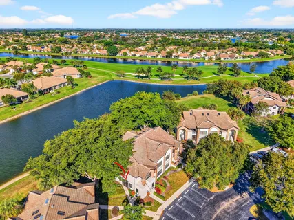 $149,900 | 8065 Aberdeen Drive, Unit 101, Boynton Beach, FL 33472